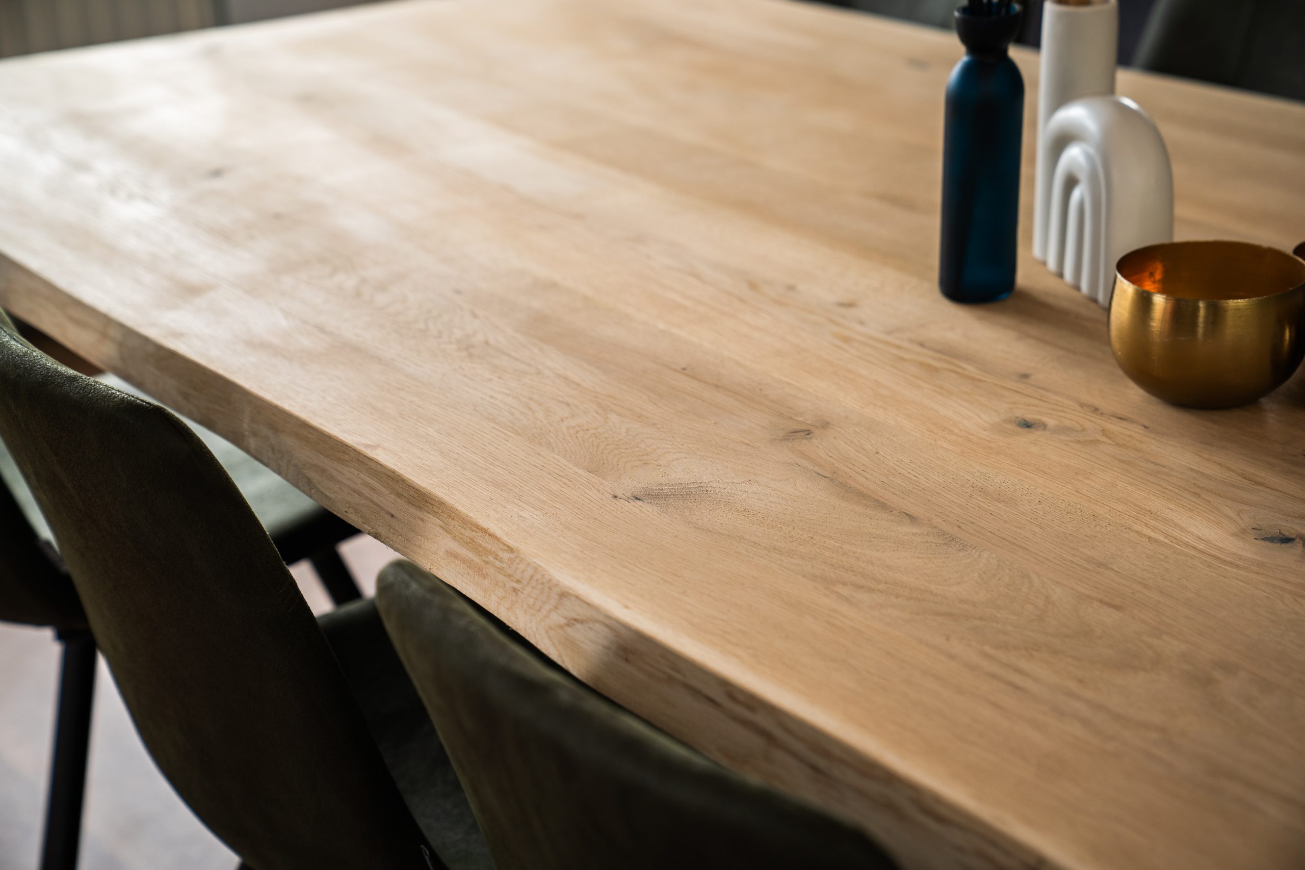 Eiken (boomstam) tafel met stalen rechte poten - Afbeelding 3