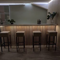 Steigerhout bar met lichtjes