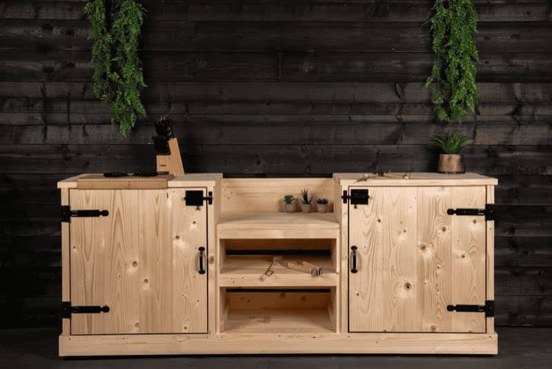 Complete STILT buitenkeuken van douglashout